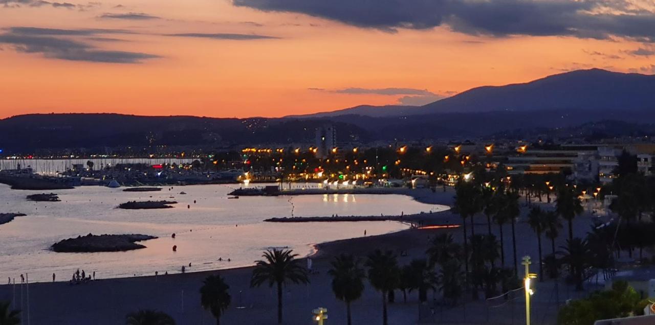 Superbe Appartement Plage Saint-Laurent Du Var Buitenkant foto