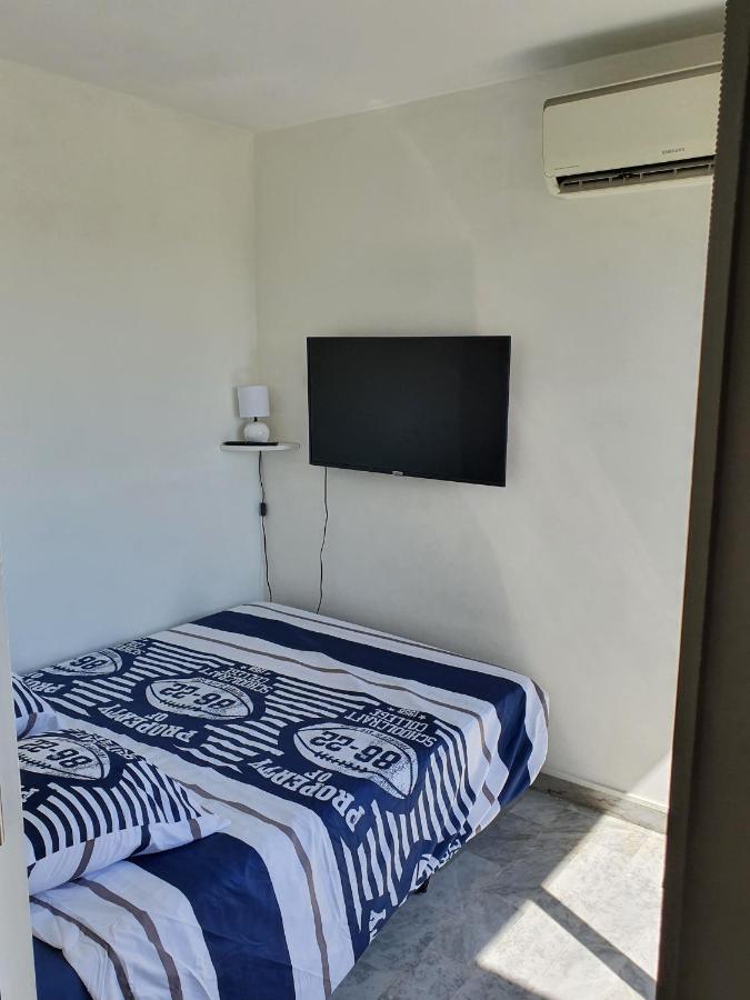 Superbe Appartement Plage Saint-Laurent Du Var Buitenkant foto
